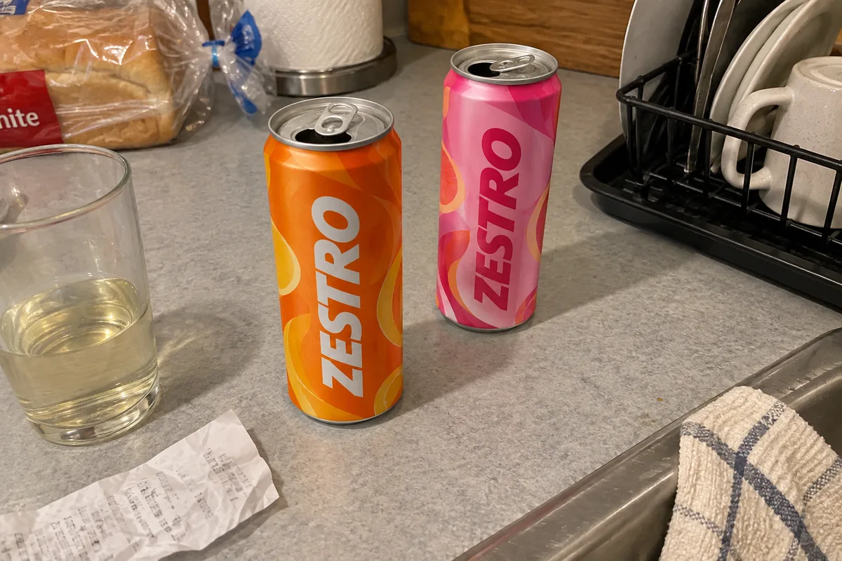 ZESTRO: KI-generierte Produktaufnahme in einer Wohnung für den Vorher-Vergleich